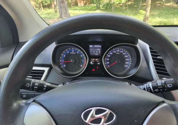 Hyundai I30 cena 31900 przebieg: 99325, rok produkcji 2012 z Żerków małe 106